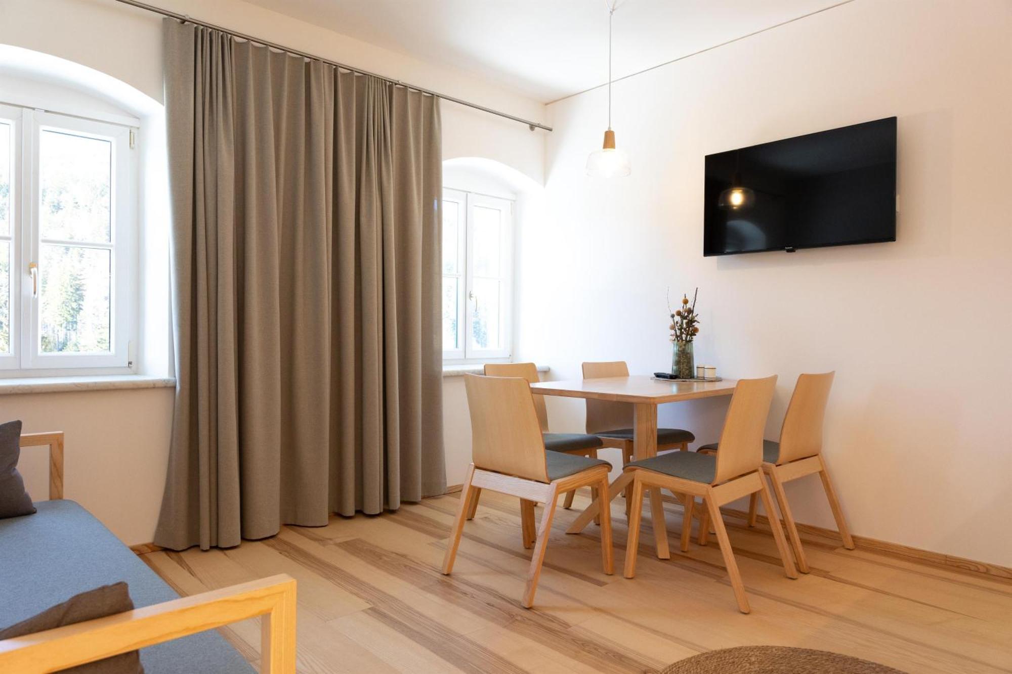Forsthaus Apartments - Ski + Bike & Hike Клафер ам Хохфихт Екстериор снимка